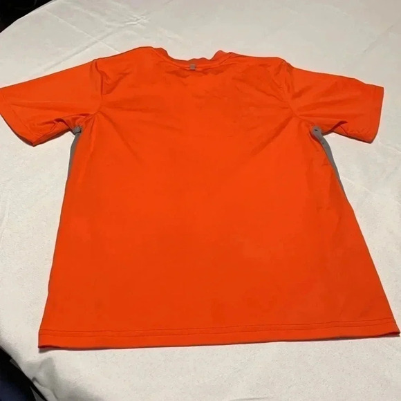 Nike boys Dri-Fit shirt, size M. Excellent condition. - Picture 3 of 3
